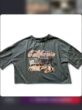 California Vintage Car Graphic Tee - Dark Gray Cropped Size Small